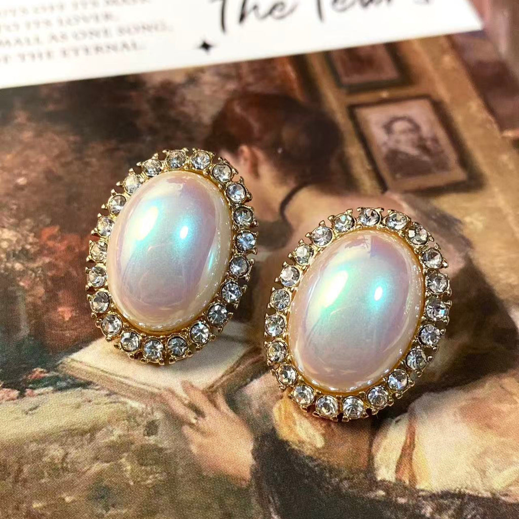 Diana-Inspired Blush Pearl Set-Handcrafted Vintage Necklace & Earrings