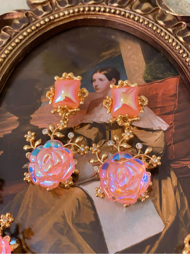 Camellia Bloom – Paris Garden Necklace & Earnings