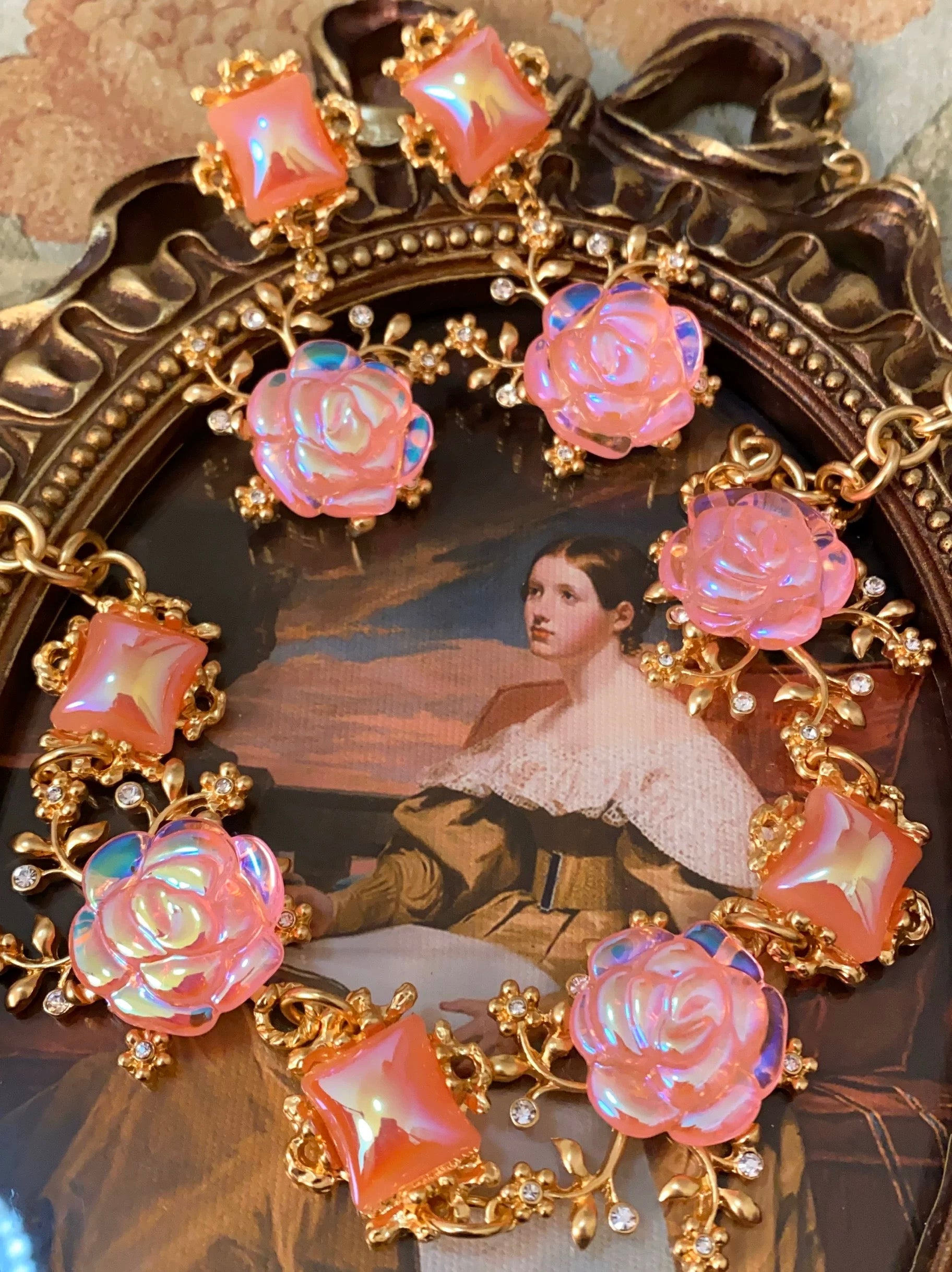 Camellia Bloom – Paris Garden Necklace & Earnings