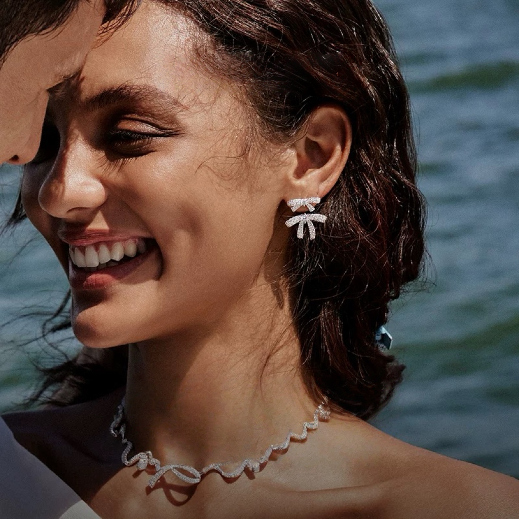 Elegant 925 Silver Sparkling Bow Necklace & Earrings Set for Women