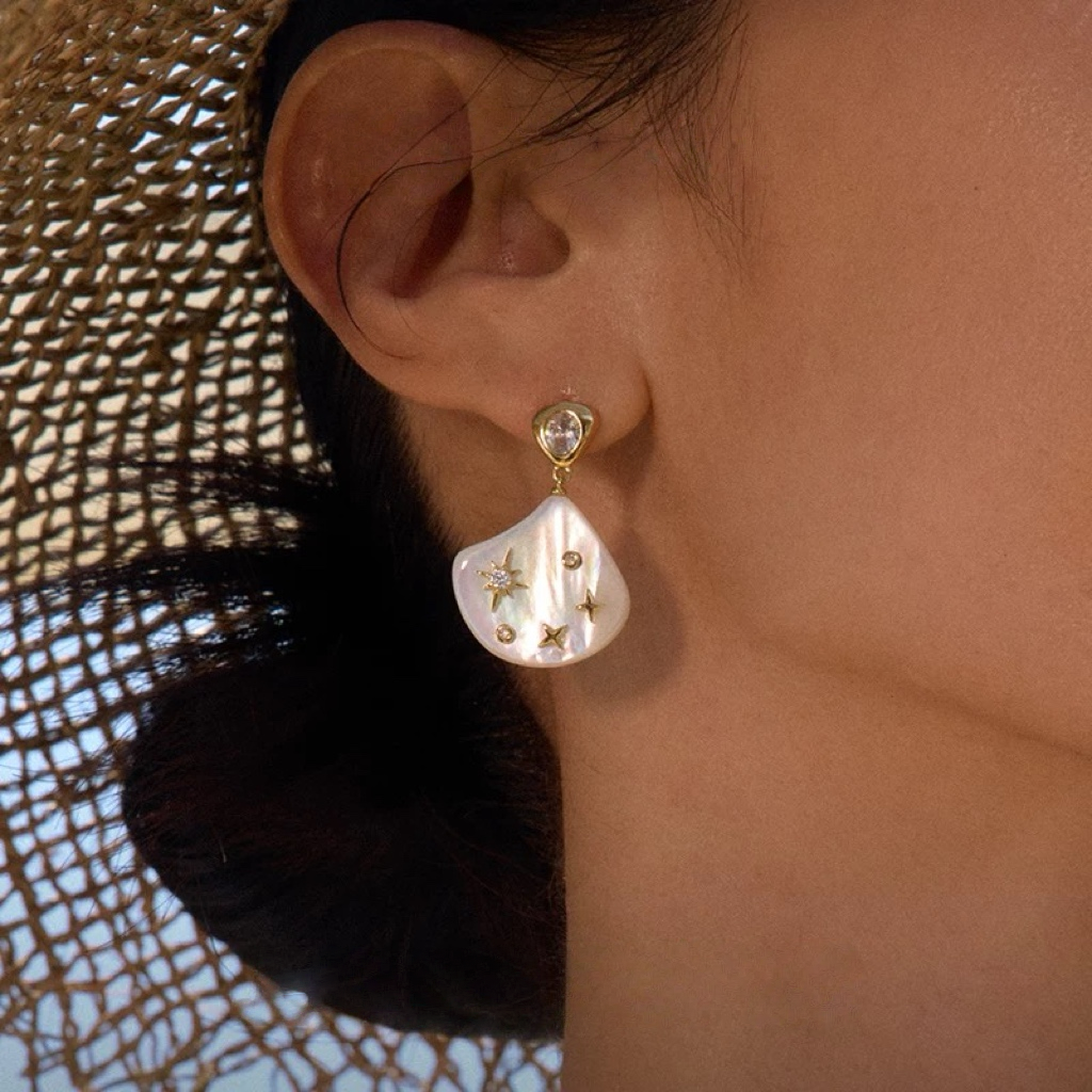 Seashell Glow Necklace Earings