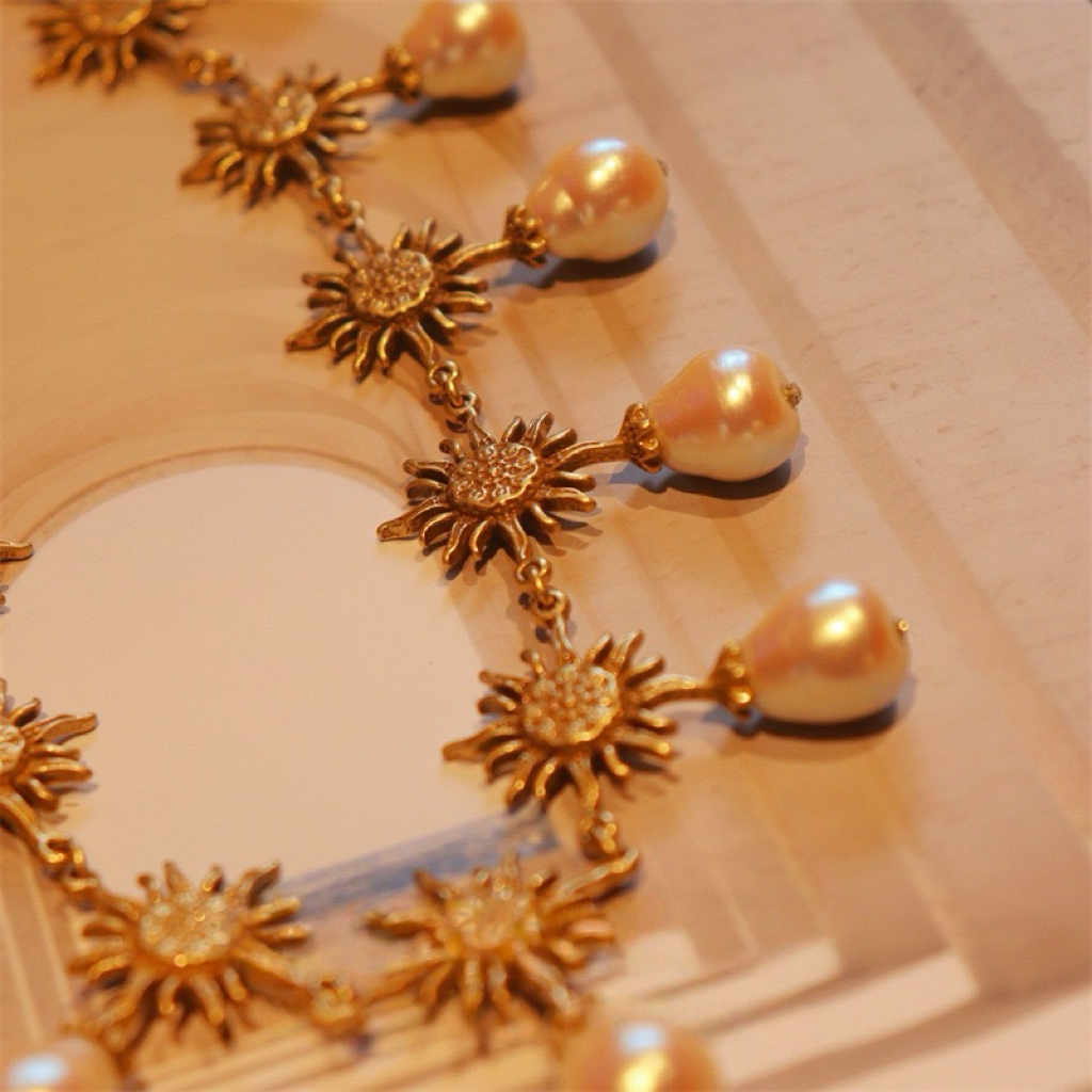 Snowflake Pearl Necklace & Earrings Set