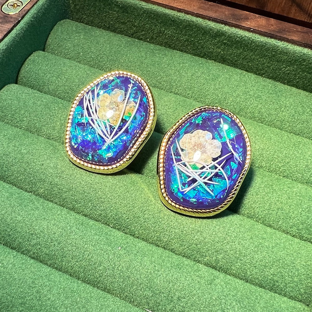 Amberlight Bloom Dried Flower Resin Earrings