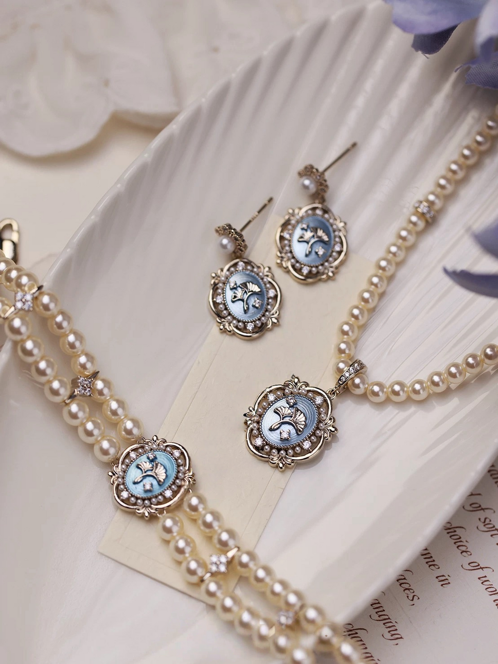 Delicate Ginkgo Leaf French Pearl Jewelry Set