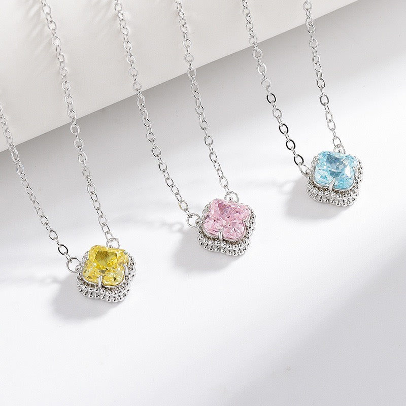 Lucky Four-Leaf Clover Ice Zircon Jewelry Set