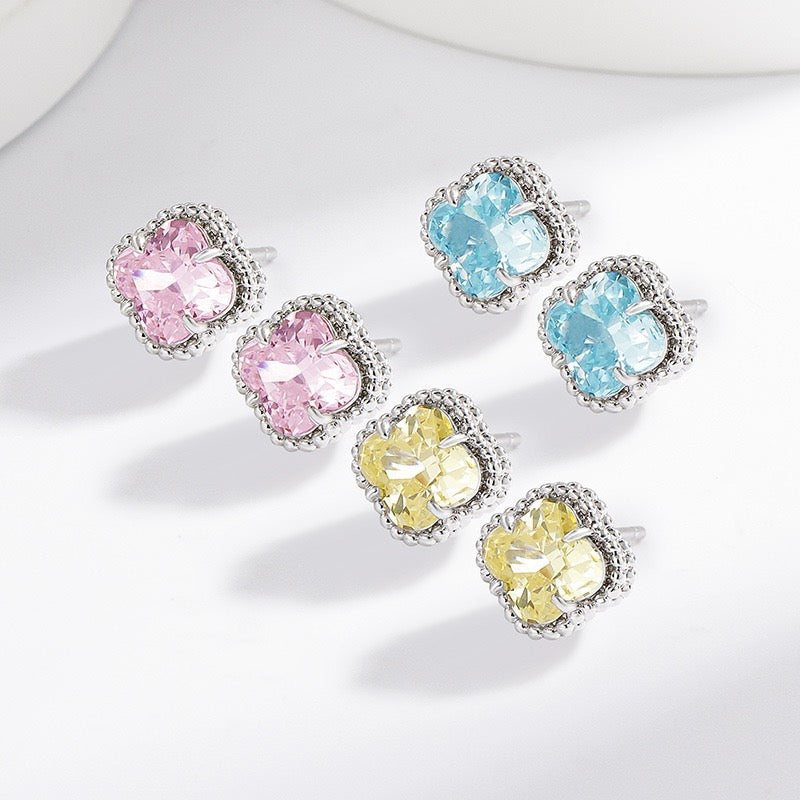 Lucky Four-Leaf Clover Ice Zircon Jewelry Set