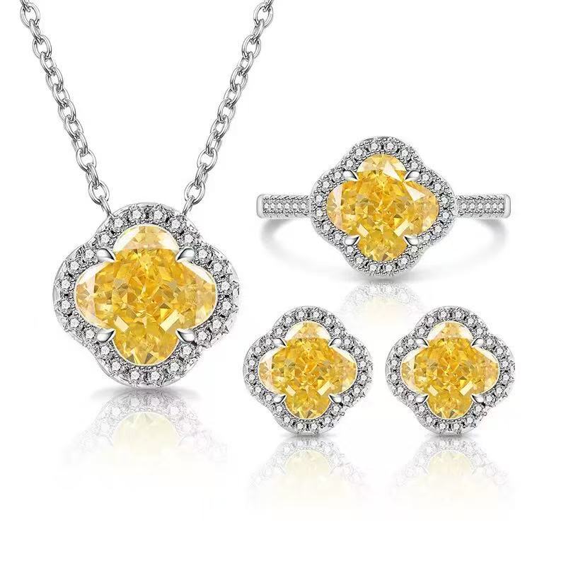 High-Shine Sparkle Clover Jewelry Set