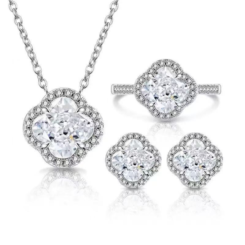 High-Shine Sparkle Clover Jewelry Set