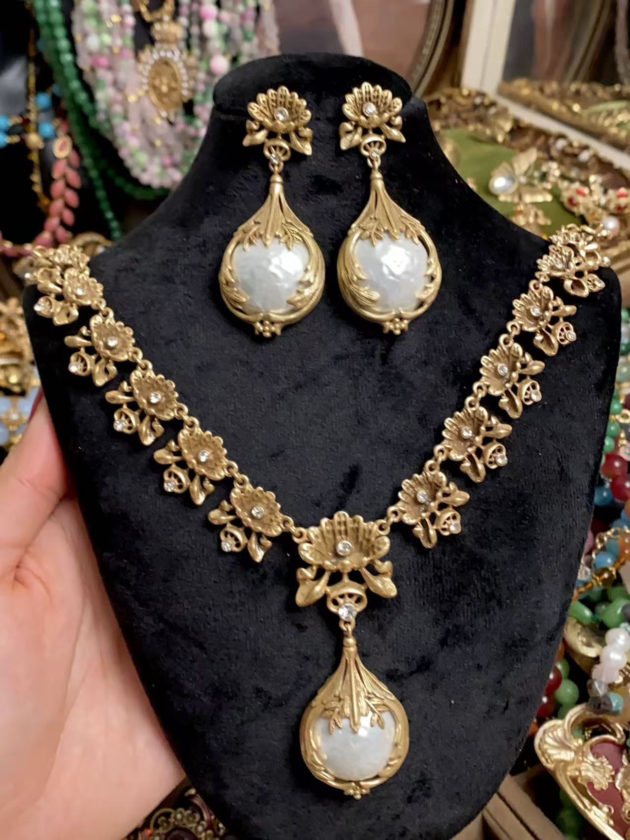 Regal Opulence Statement Pearl|Baroque Pendant Necklace Earrings