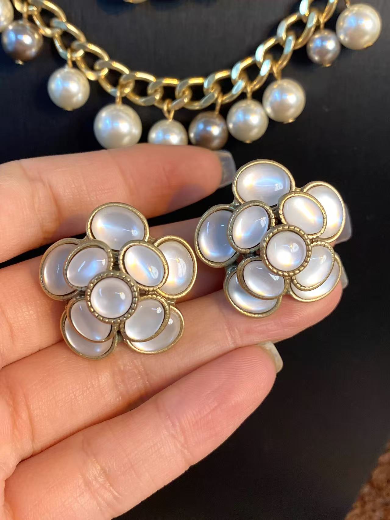 Gilded Camellia Luxury Tiered Pearl & Curb Chain Statement Set