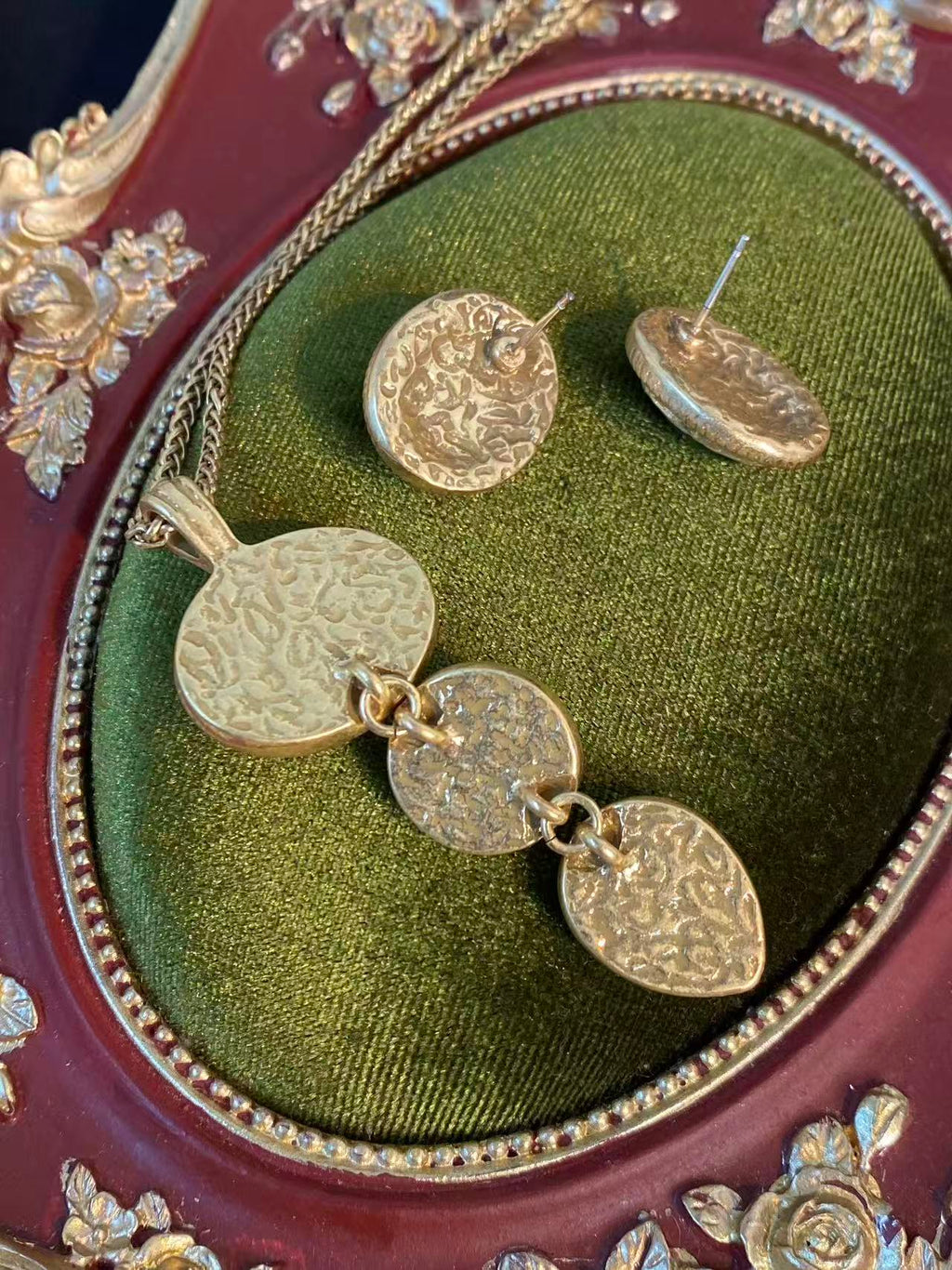 Genuine Agate Antique Heirloom Collection