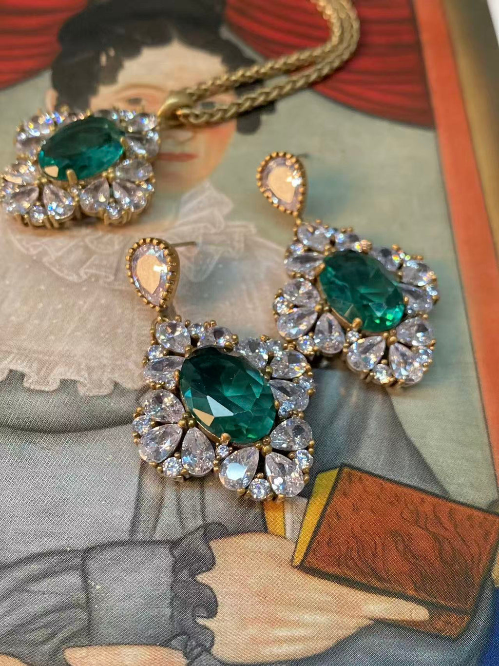 Emerald Empress Jewelry Set