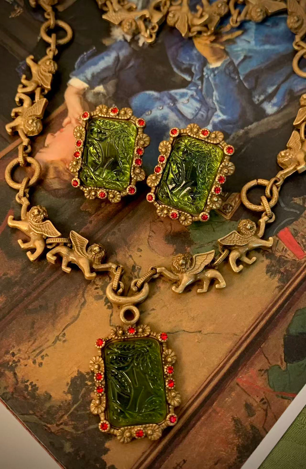 Guardian Angel Renaissance Suite|Intaglio Glass & Cherub Link Collection