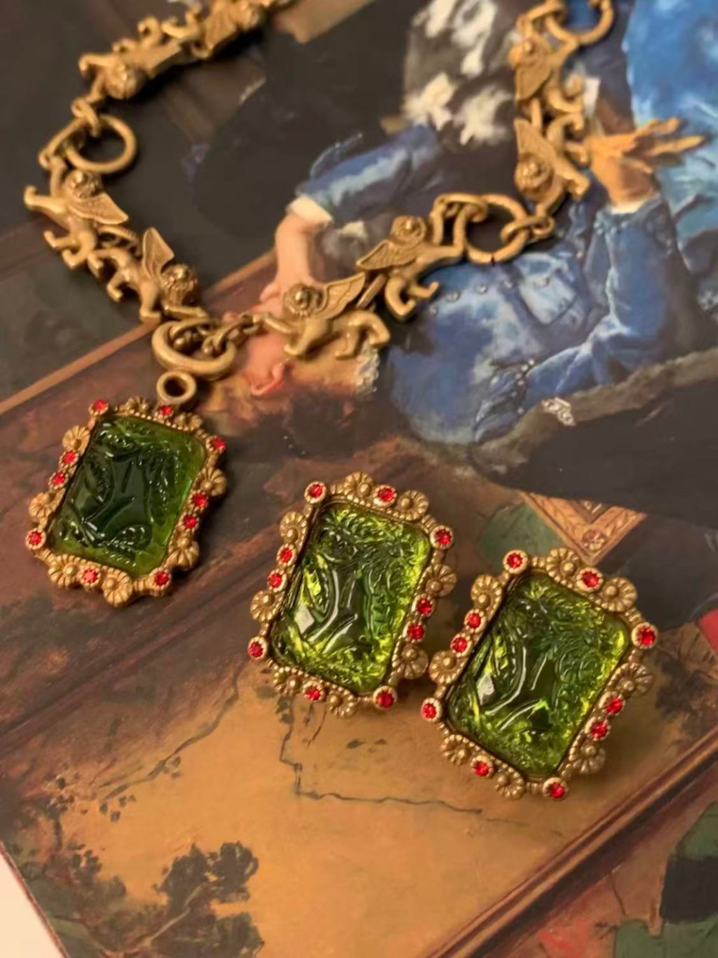Guardian Angel Renaissance Suite|Intaglio Glass & Cherub Link Collection