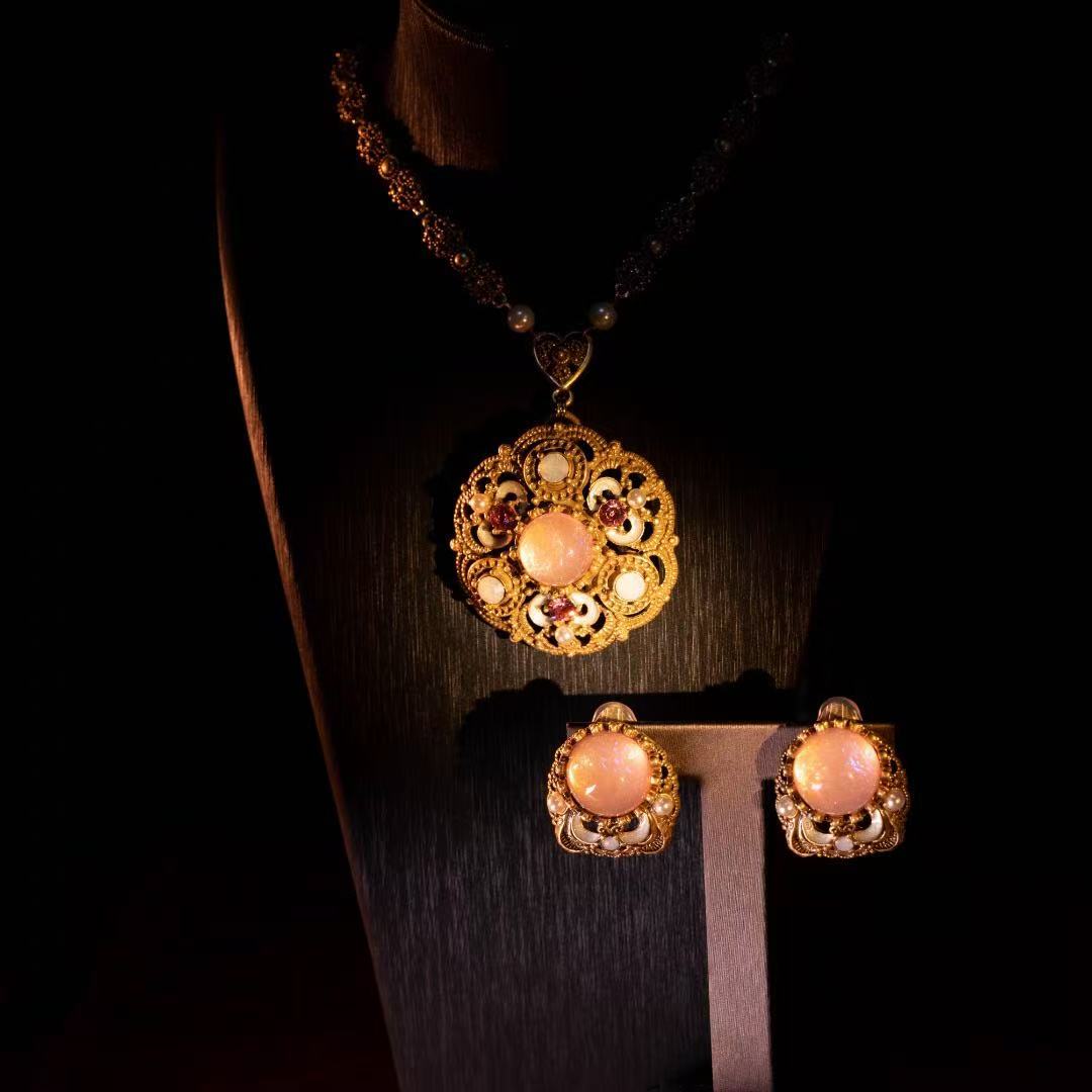 Rose Heirloom Antique Victorian Filigree Jewelry Suite