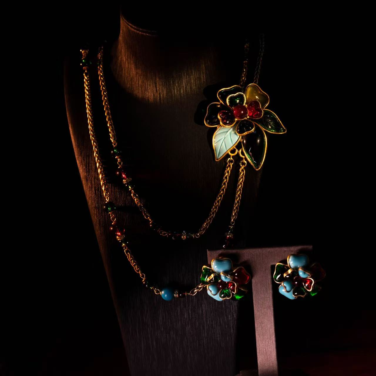Vibrant Jardin Vintage Enamel Floral Statement Jewelry Suite