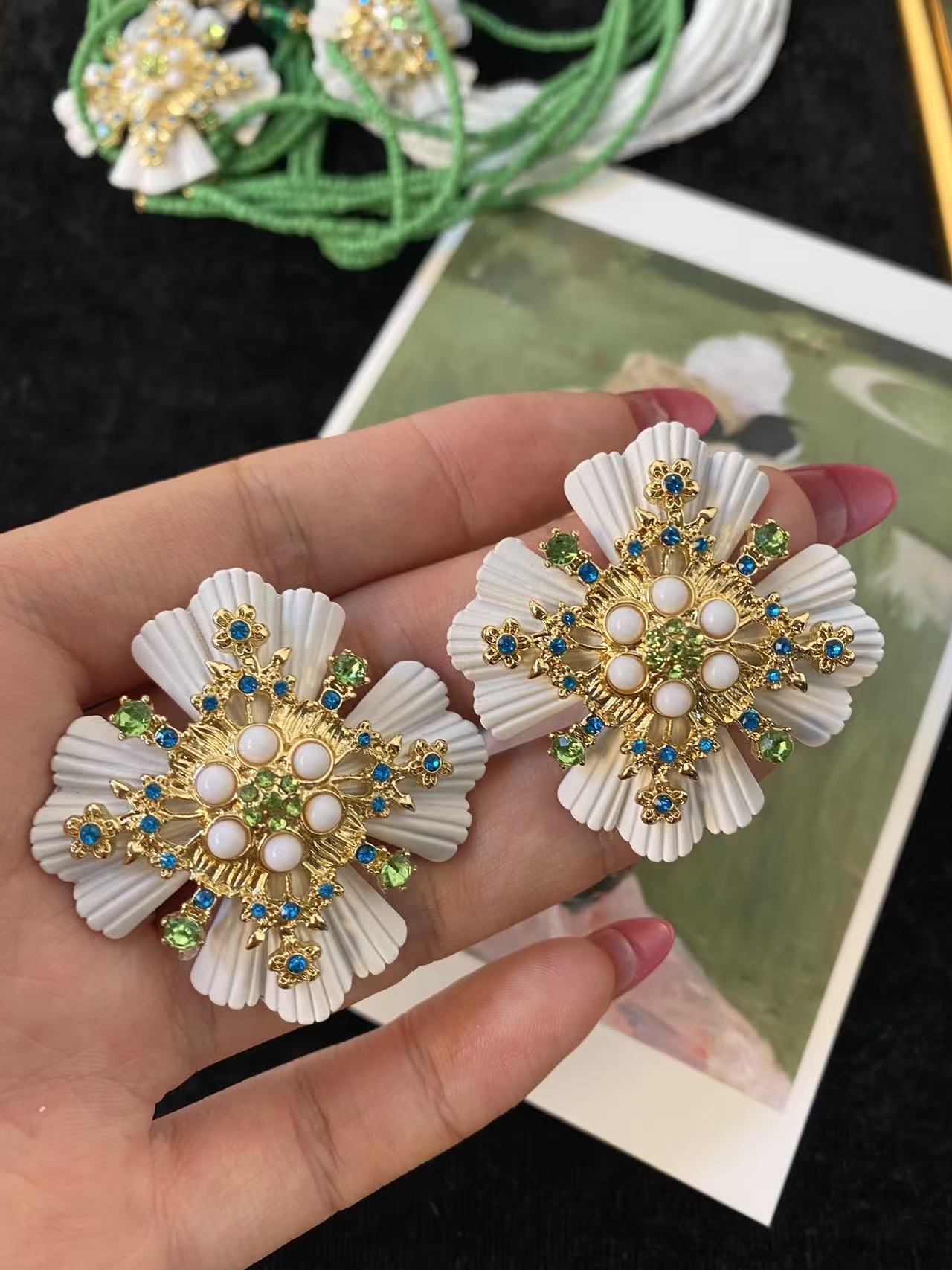 Monet Garden Floral Jewelry Set|White Blossom Spring Collection