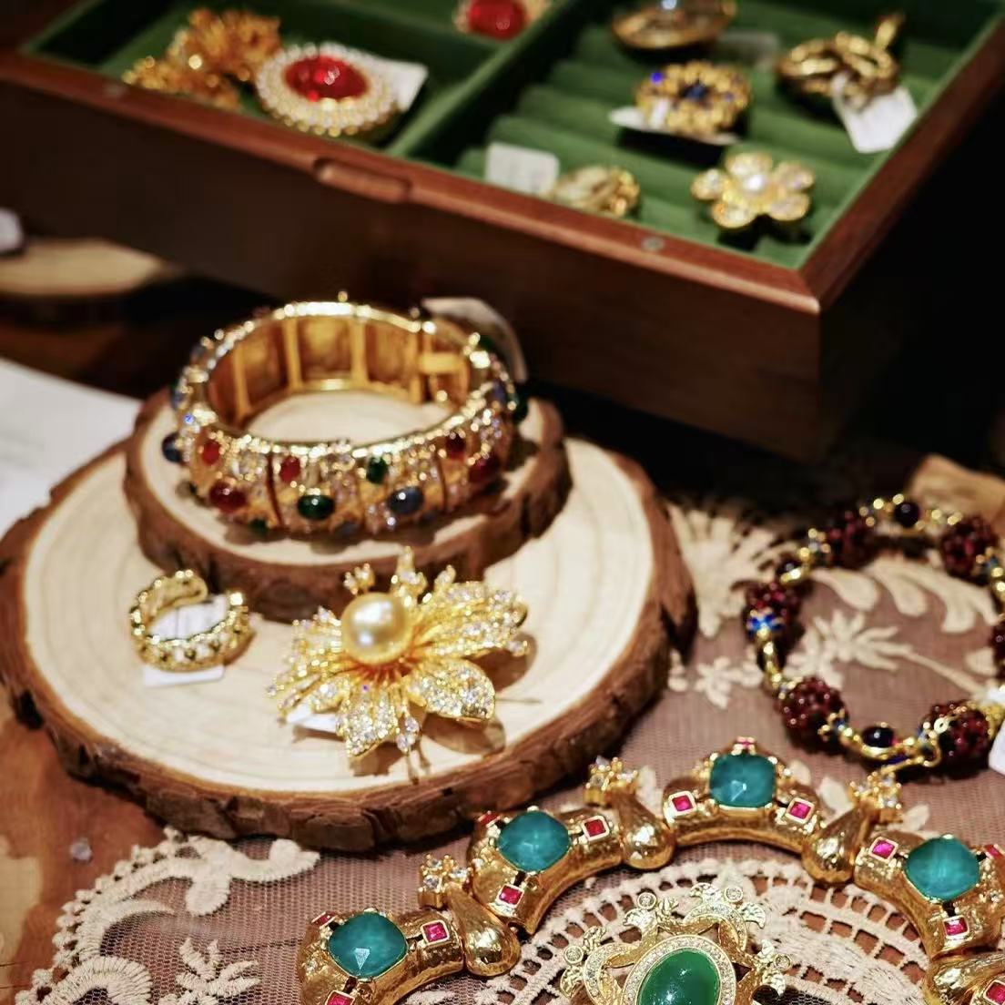 Gilded Age Tutti Frutti Statement Jewelry Parure