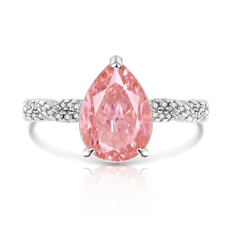 Classic Twisted Teardrop Ring