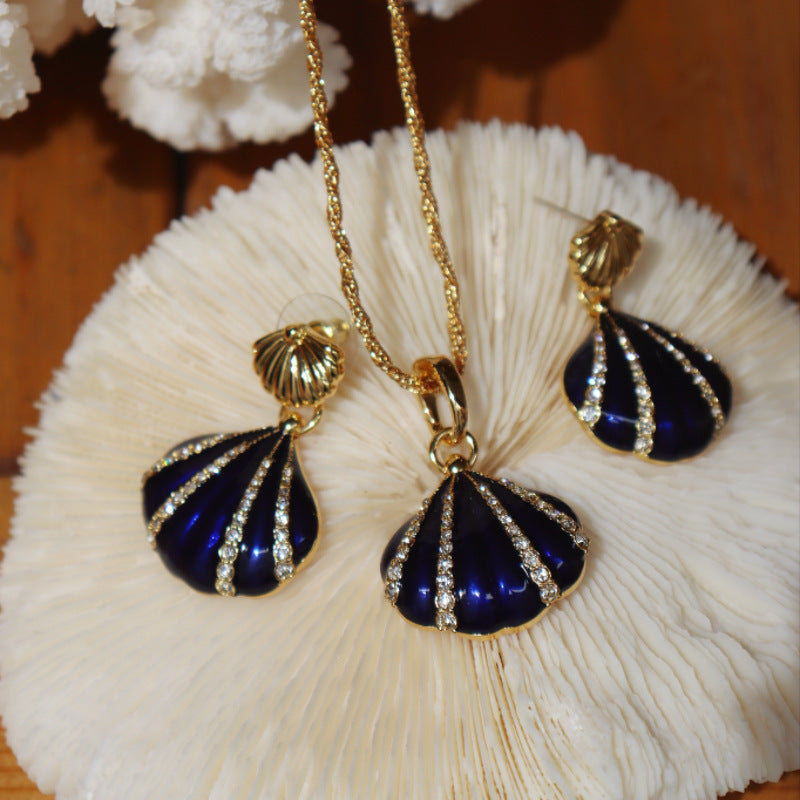 Vintage Nautical Enamel Seashell Pendant Jewelry Set