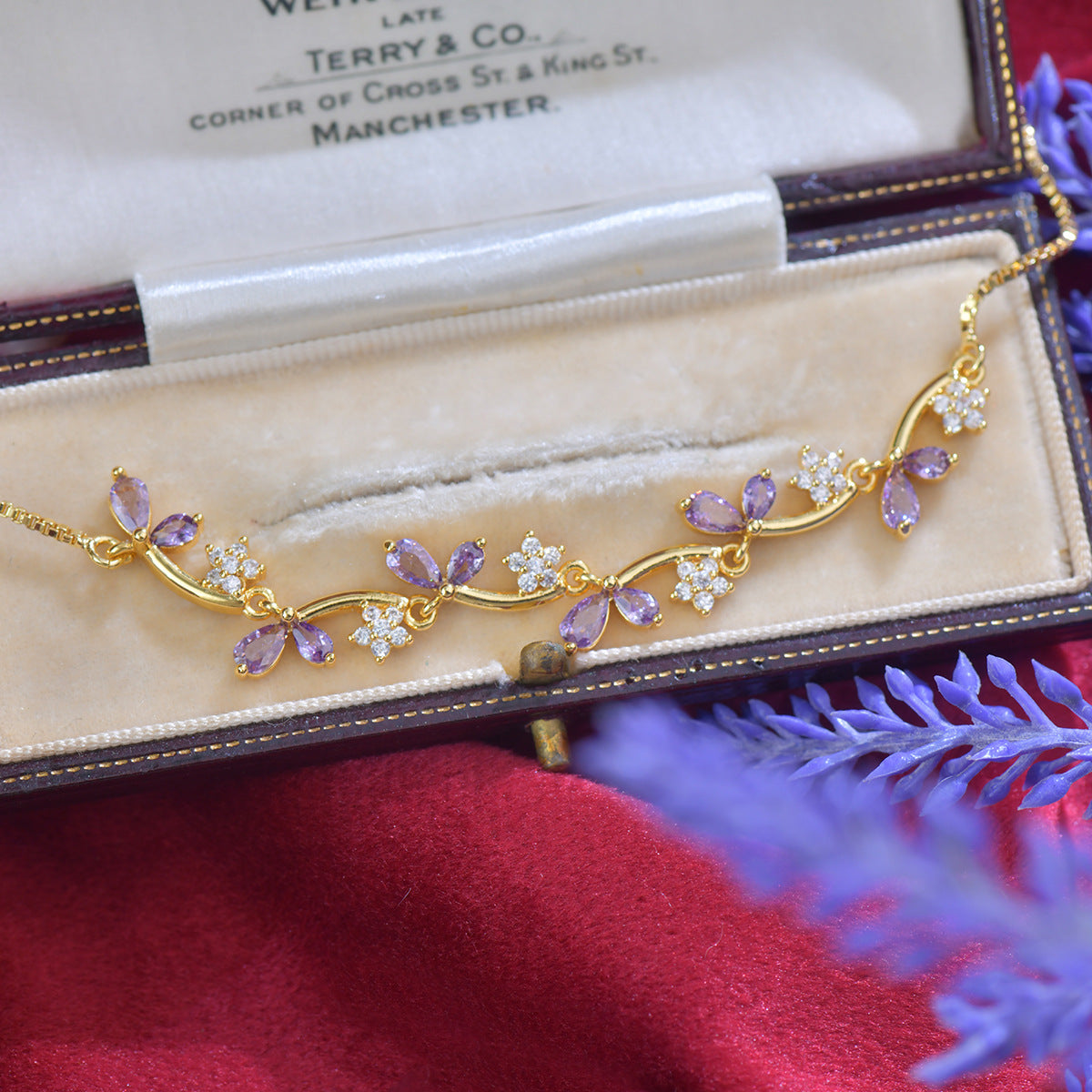 Romantic Sparkling Flower Bracelet