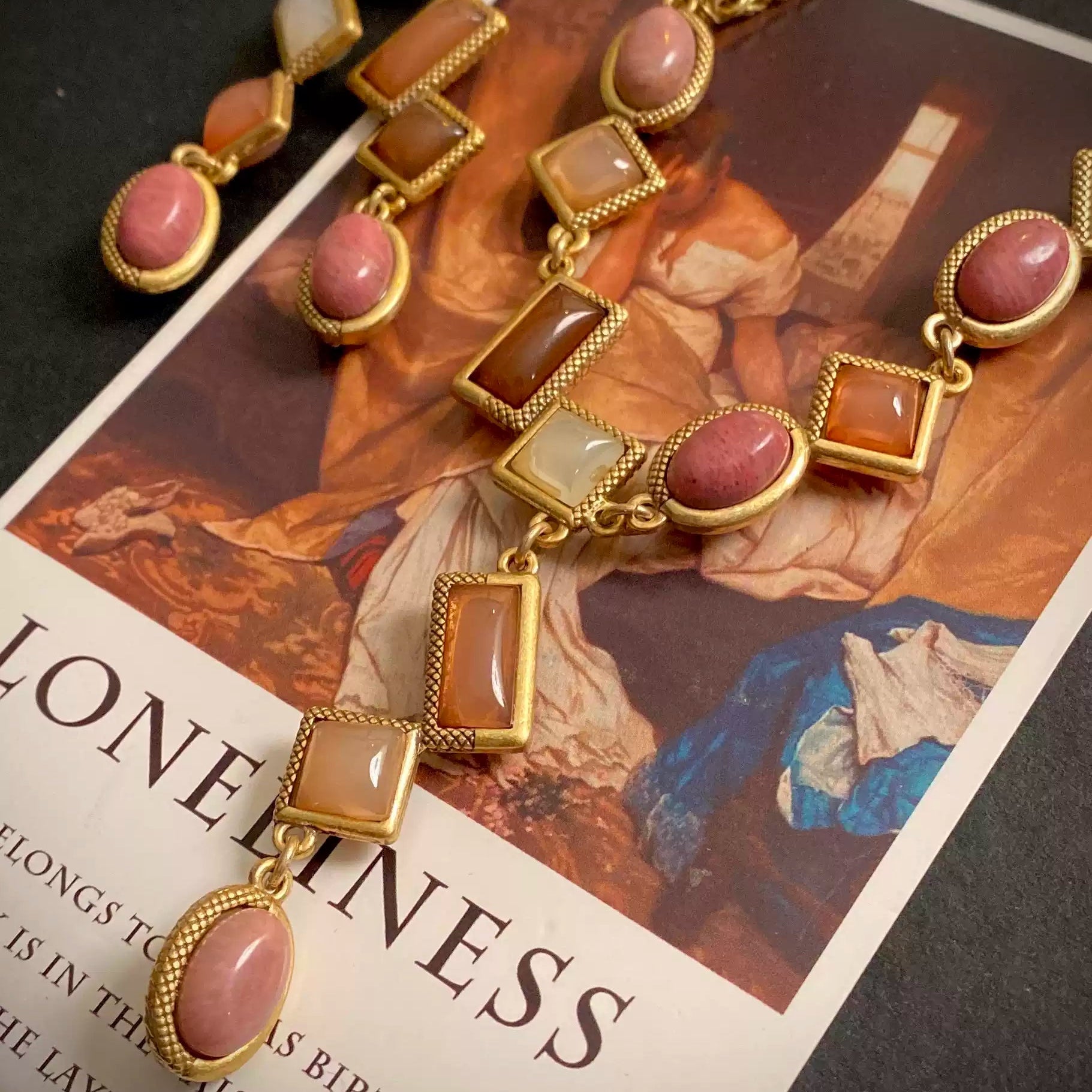 Parisian Rêverie Pink Natural Stone Vintage Jewelry Set