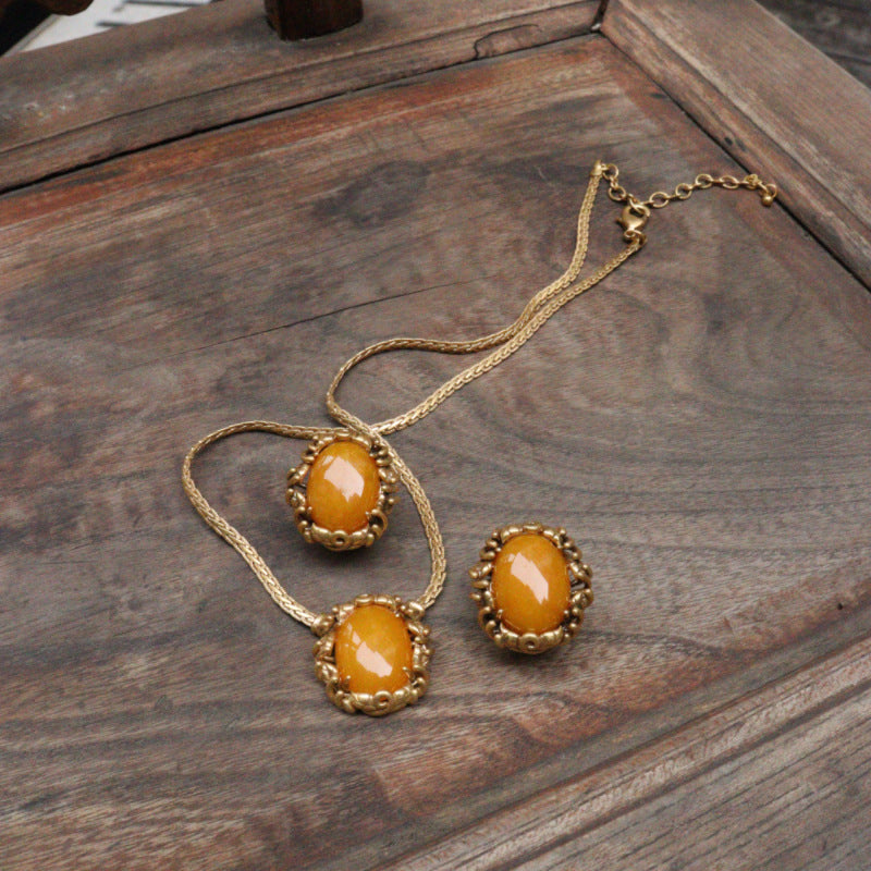 Vintage Natural Yellow Amber Necklace & Earrings Set