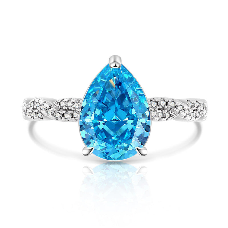 Classic Twisted Teardrop Ring