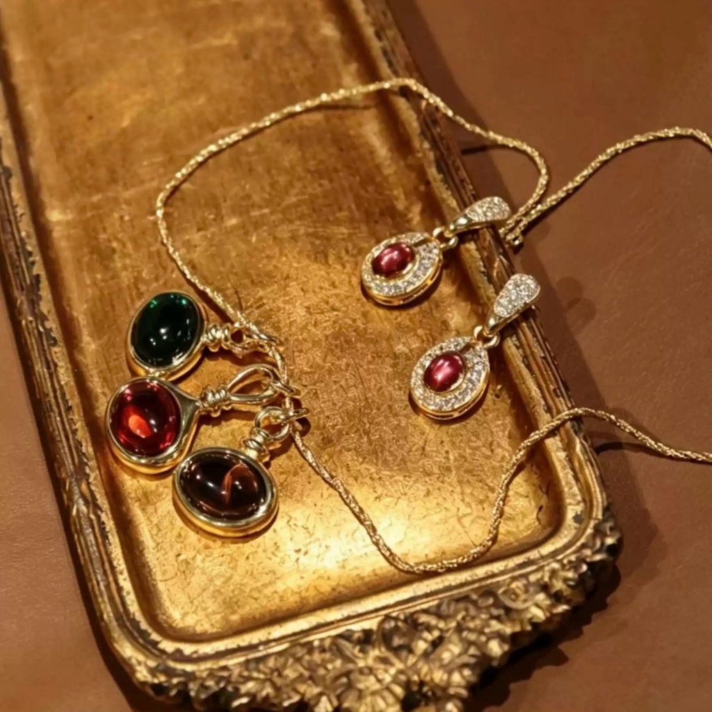 Vintage Faux Gemstones Cobochon Pendant Necklace & Earrings