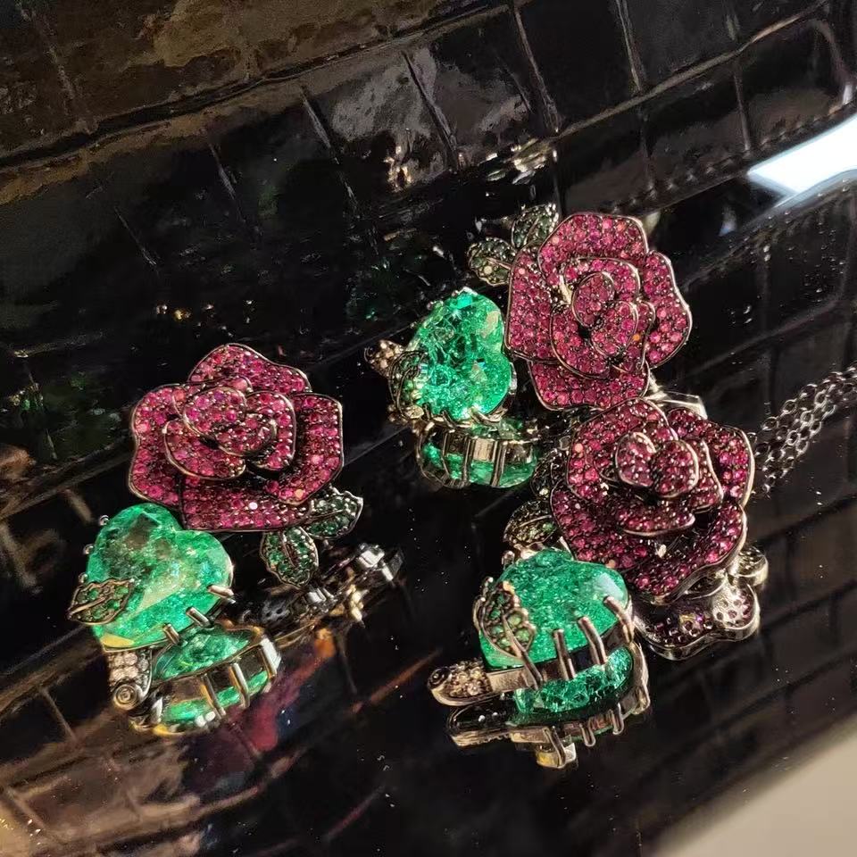 Vintage Botanical Rose Emerald Green Heart Jewelry Set