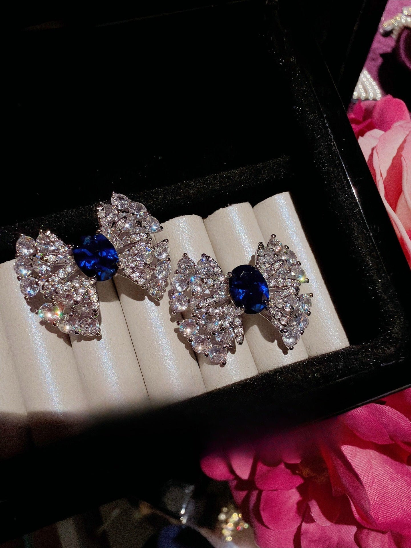 Elegant Sapphire Blue Bow Full Pave Jewelry Set