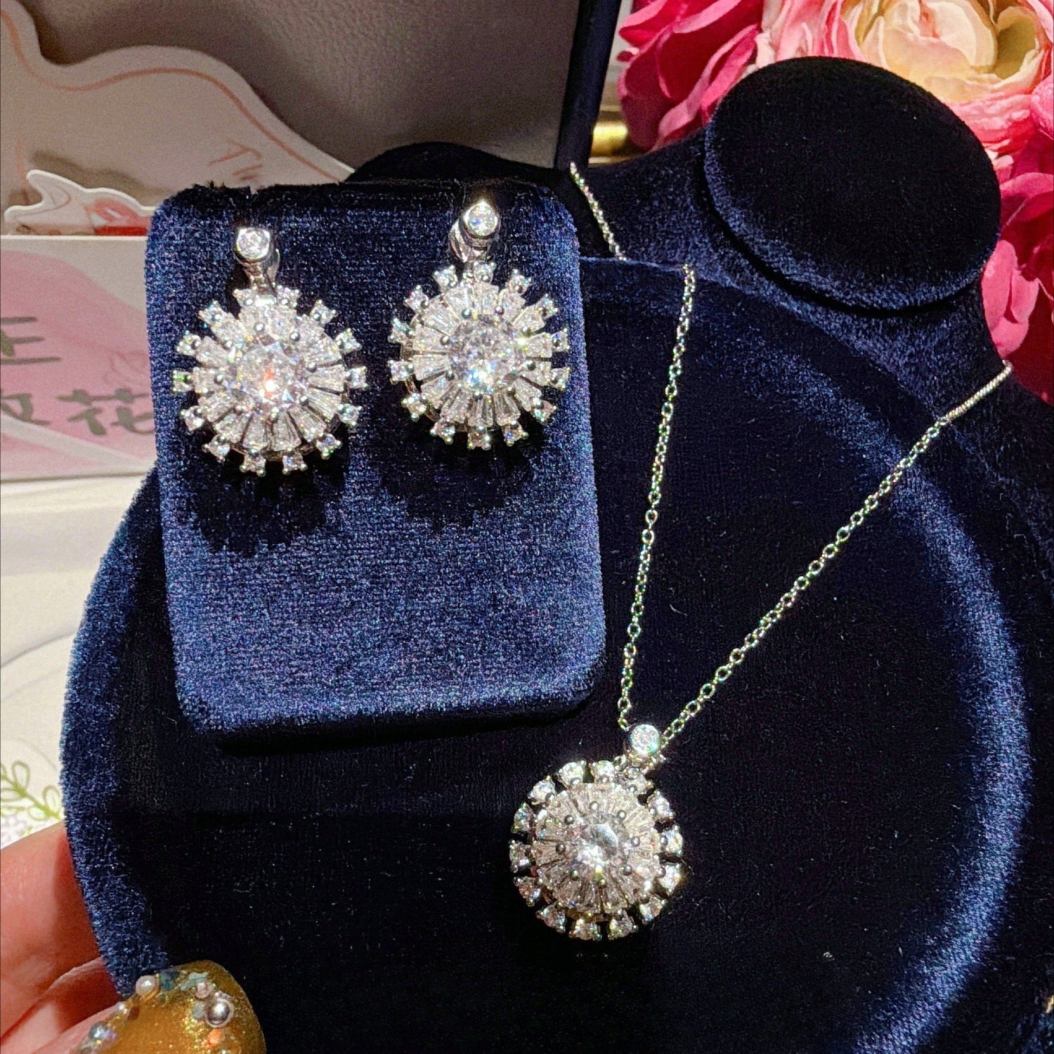 Shining Starburst Jewelry Set|Sparkling Full Pavé Silver-Tone Design