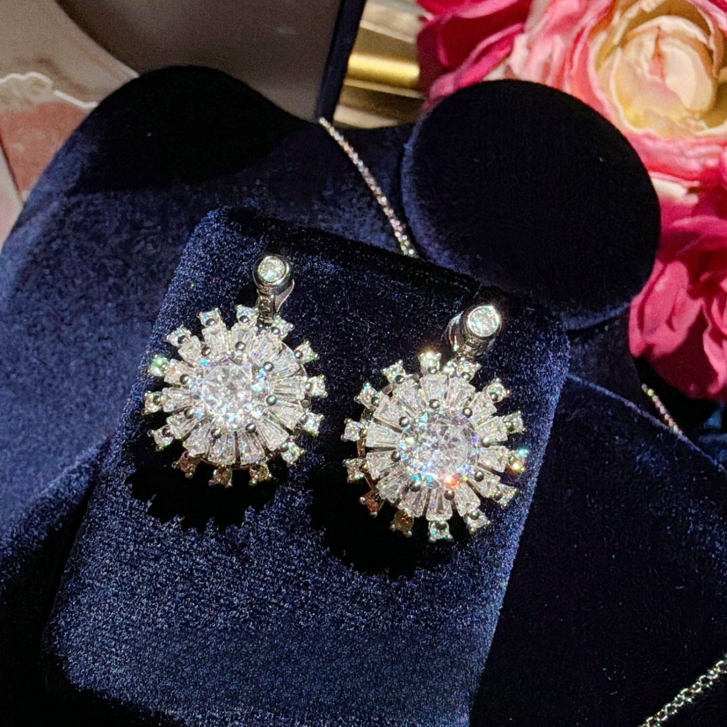 Shining Starburst Jewelry Set|Sparkling Full Pavé Silver-Tone Design