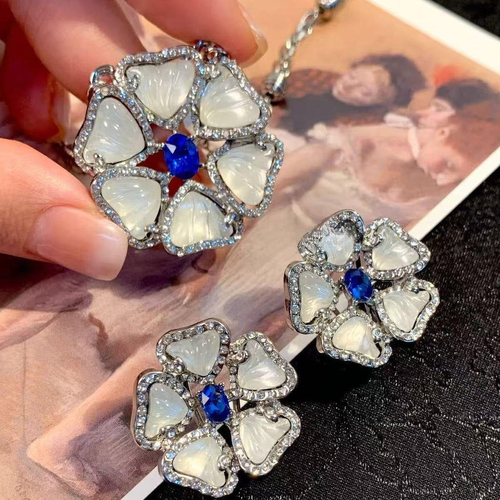 Belle Époque Carved Floral Jewelry Set