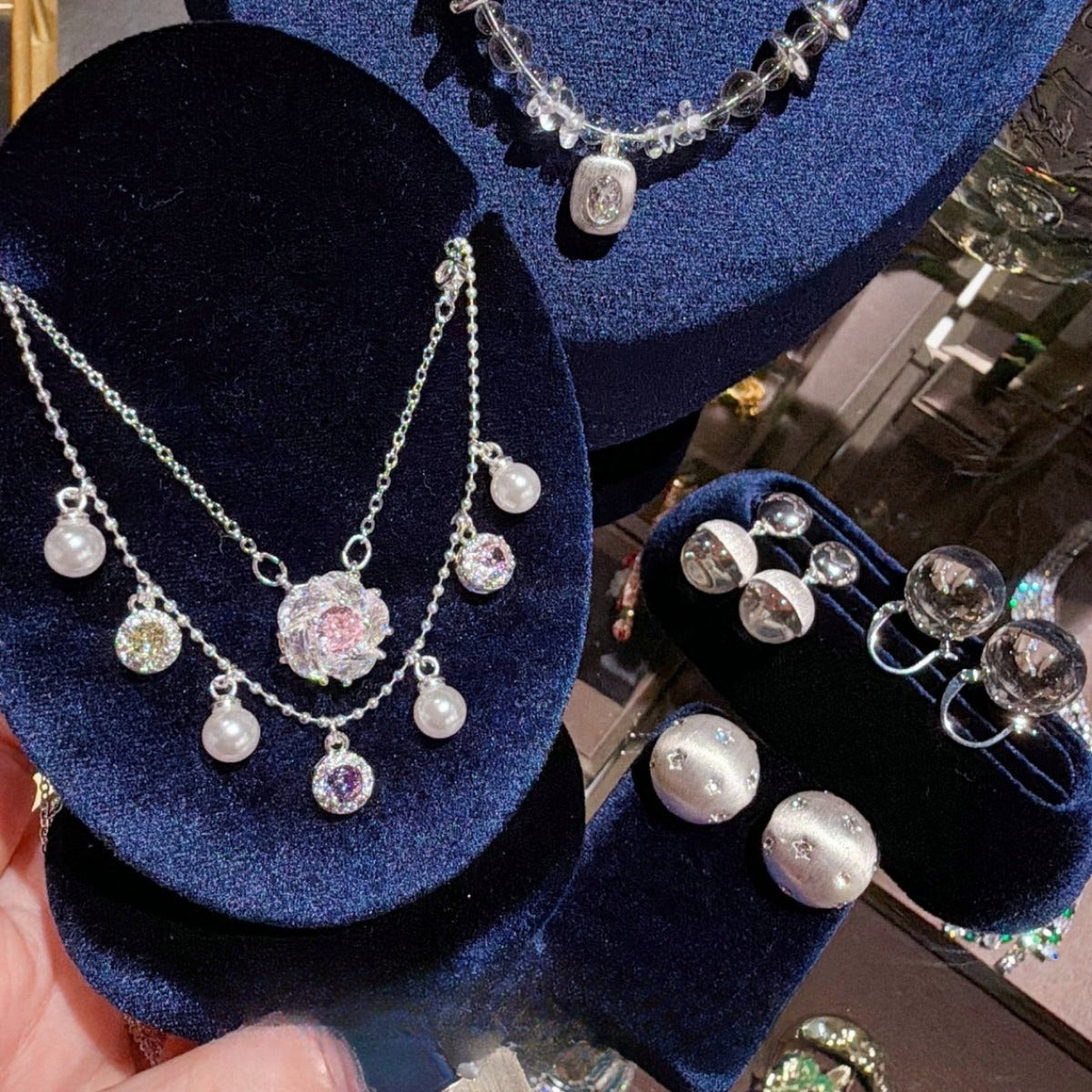 Parisian Garden Chime|Layered Pearl Camellia Charm Necklace