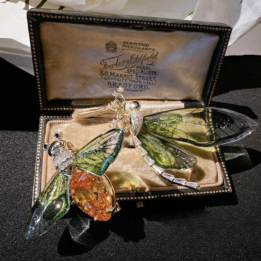 Vintage Honeybee Brooch | Translucent Winged Amber-Tone Pin