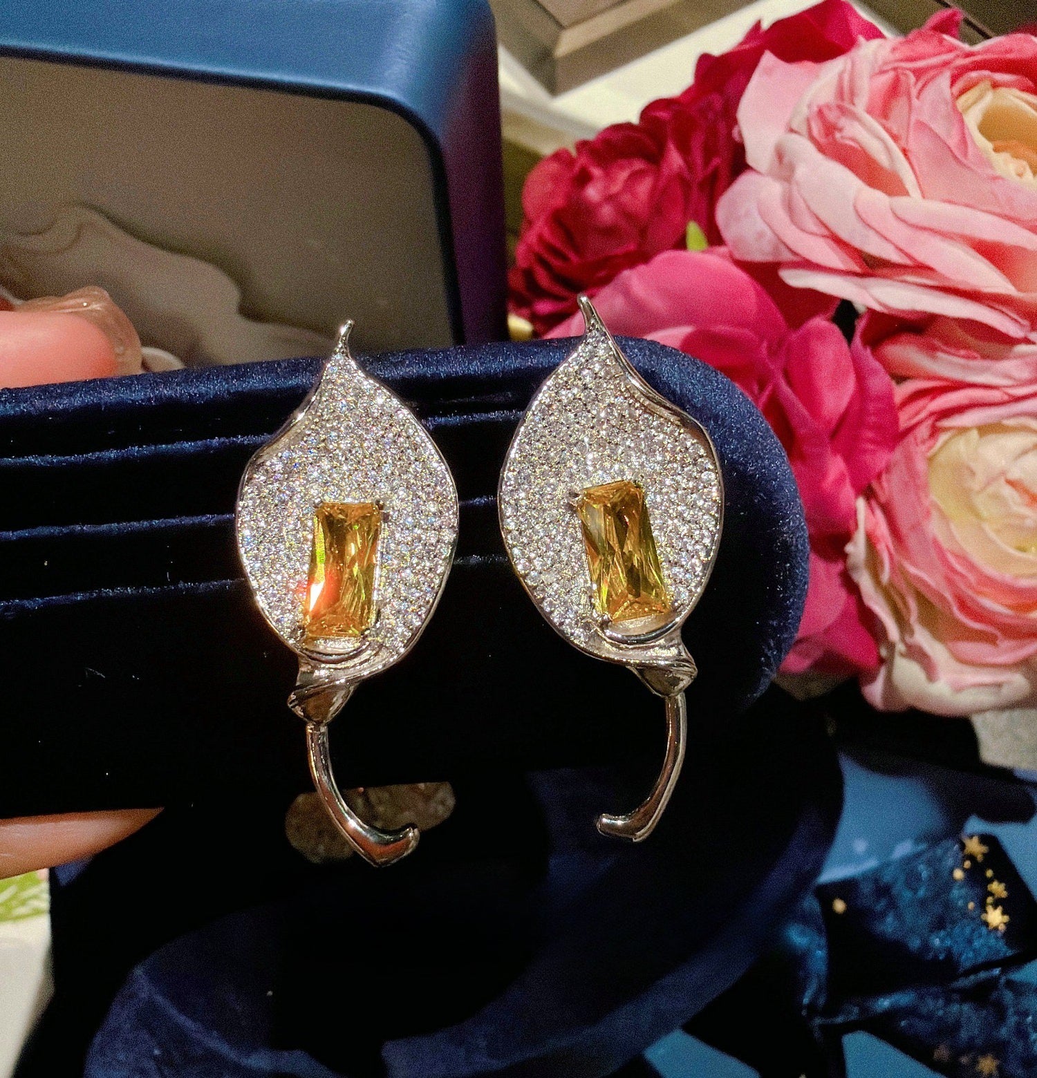 Luxury Yellow Jewel-Tone Cushion-Cut Flower Jewelry Set